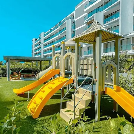 Morros Con Acceso Directo A La Playa *